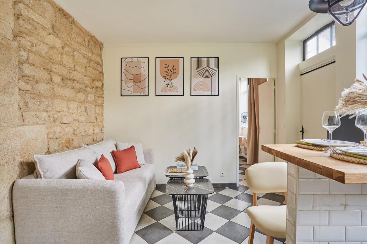 Apartment Center Of Paris By Studio Prestige Bagian luar foto
