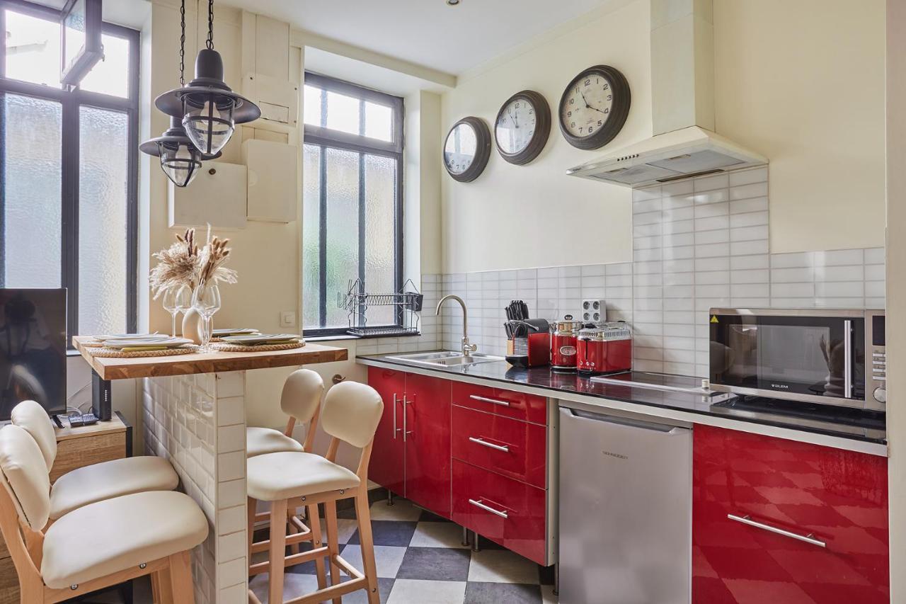 Apartment Center Of Paris By Studio Prestige Bagian luar foto