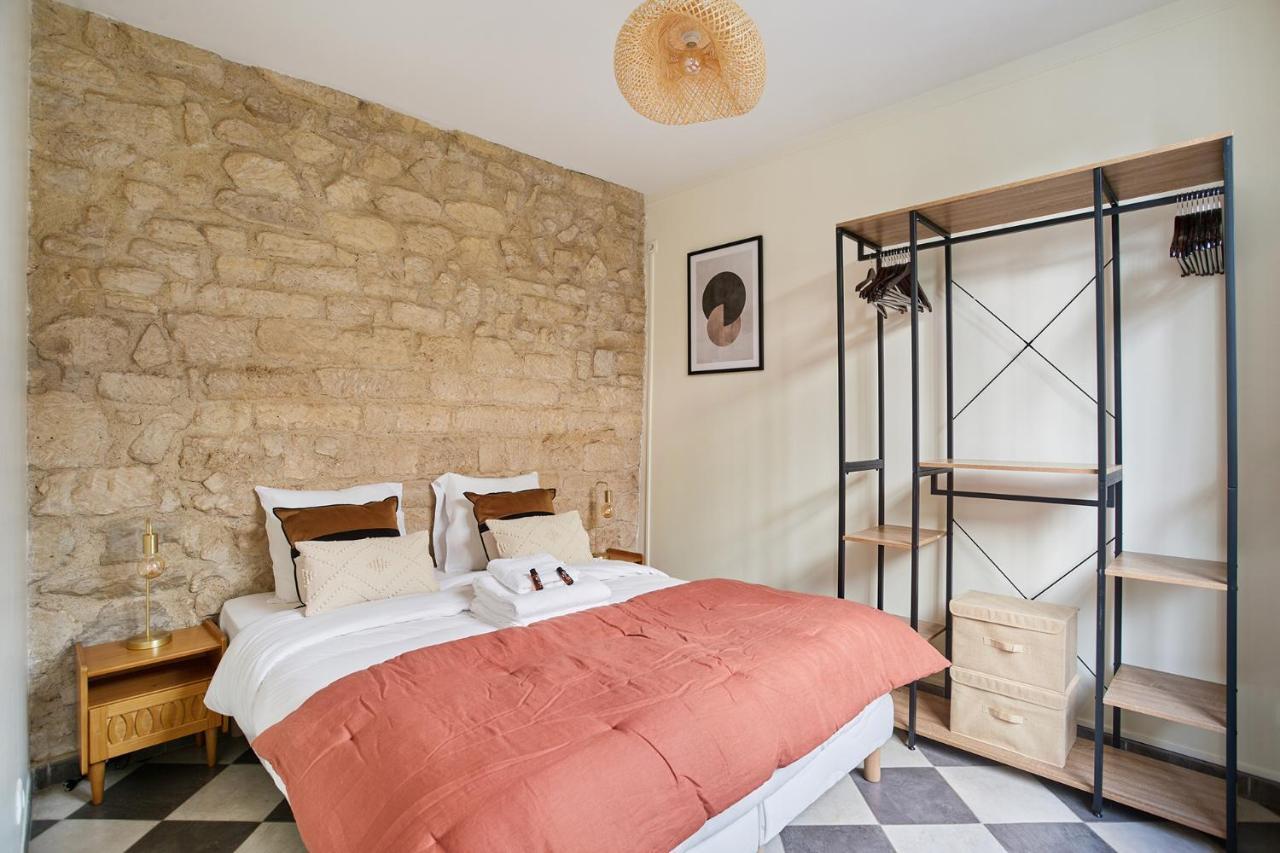 Apartment Center Of Paris By Studio Prestige Bagian luar foto